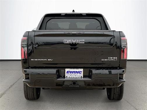 2025 GMC Sierra EV Denali