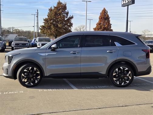 2025 Kia Sorento EX