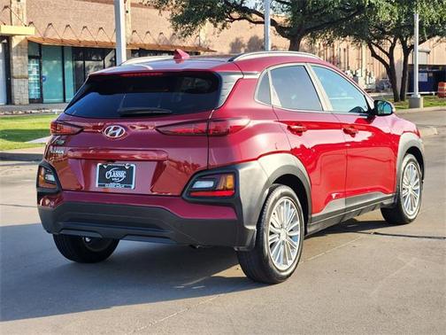 2020 Hyundai KONA SEL Plus