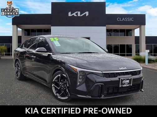 Aurora Black 2025 Kia K4 GT-Line