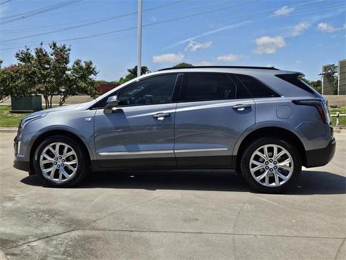 2020 Cadillac XT5 Sport