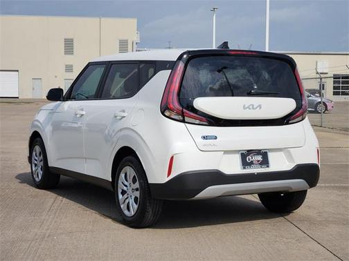 2023 Kia Soul LX