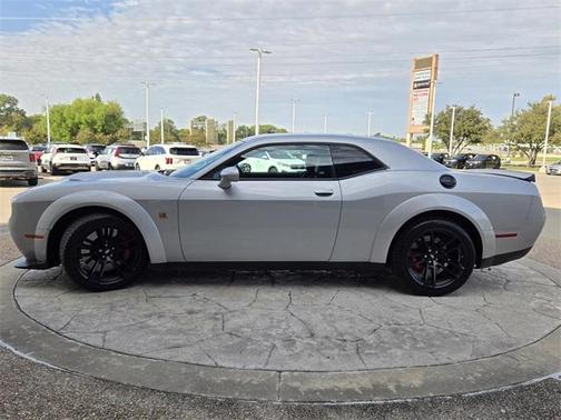 2023 Dodge Challenger R/T Scat Pack Widebody