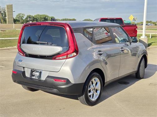 2022 Kia Soul LX