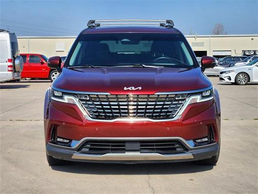 2023 Kia Carnival SX