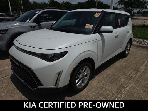 Snow White Pearl 2025 Kia Soul LX