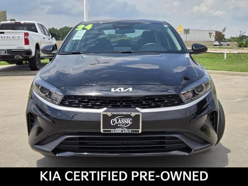 Aurora Black 2024 Kia Forte LXS
