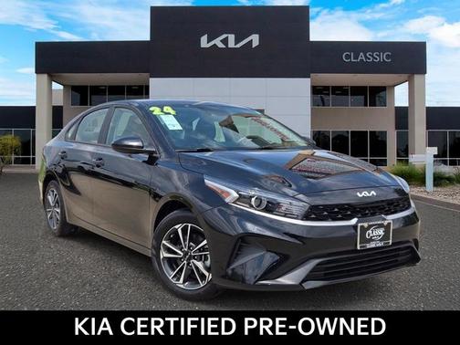 Aurora Black 2024 Kia Forte LXS