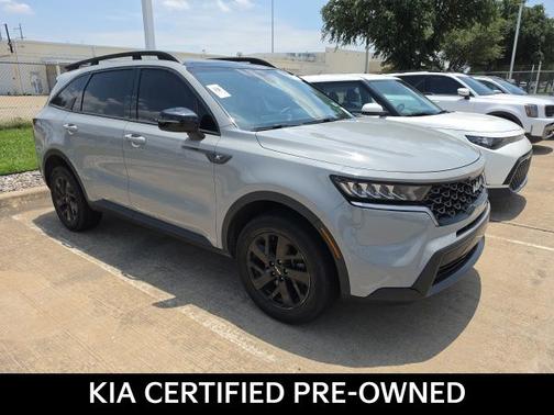 Gray 2022 Kia Sorento S