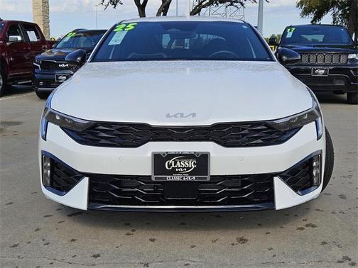 2025 Kia K5 GT-Line