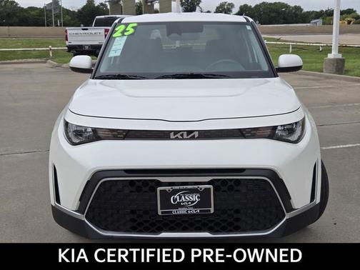 Snow White Pearl 2025 Kia Soul LX