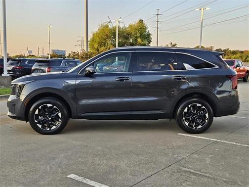 2024 Kia Sorento S