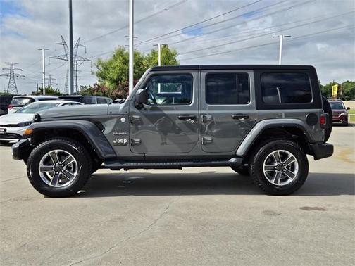 2022 Jeep Wrangler Unlimited Sahara