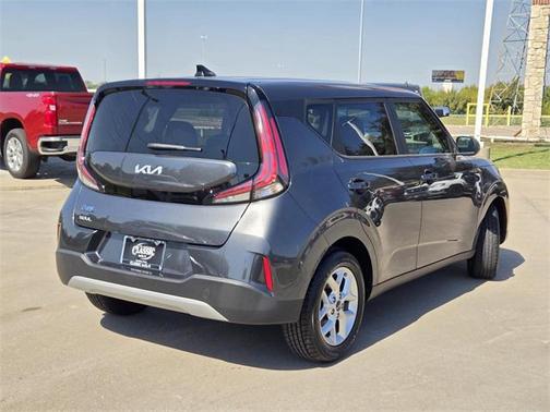 2023 Kia Soul LX