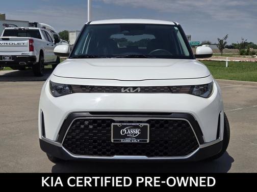 Snow White Pearl 2025 Kia Soul LX