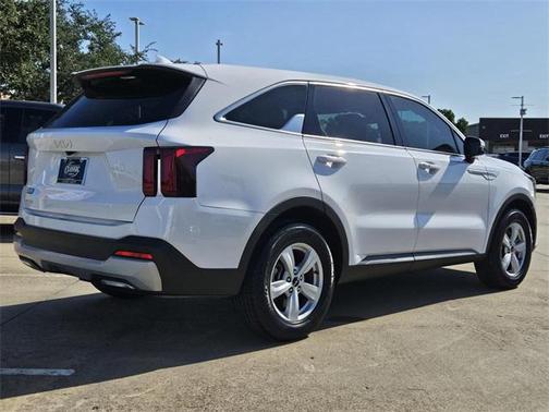 2024 Kia Sorento LX