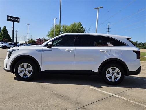 2024 Kia Sorento LX