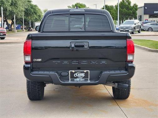 2022 Toyota Tacoma SR