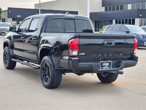 2022 Toyota Tacoma SR