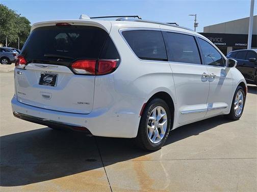 2020 Chrysler Pacifica Limited