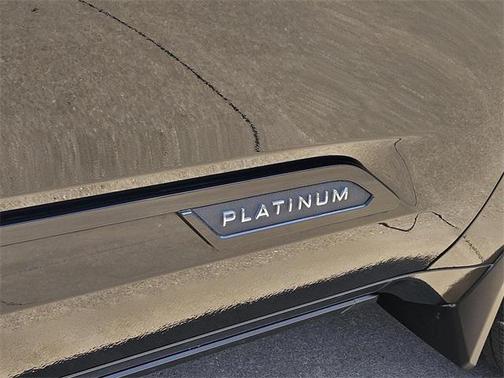 2024 Toyota Tundra Hybrid Platinum
