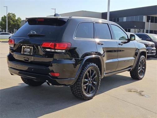 2017 Jeep Grand Cherokee Altitude