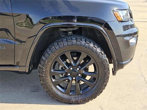 2017 Jeep Grand Cherokee Altitude