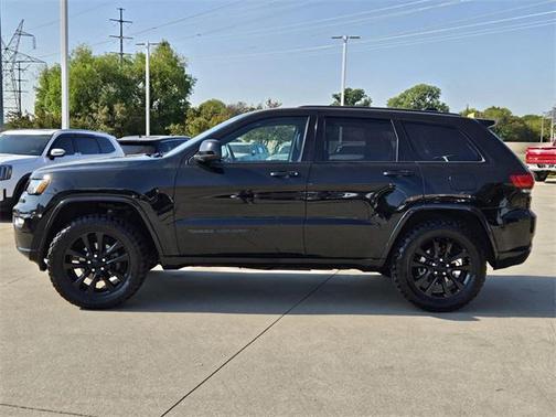 2017 Jeep Grand Cherokee Altitude