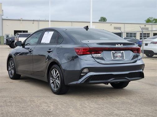 2022 Kia Forte LXS