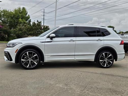 2022 Volkswagen Tiguan 2.0T SEL R-Line 4MOTION
