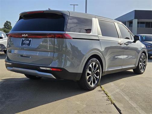 2023 Kia Carnival EX