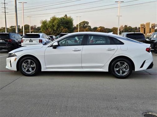 2022 Kia K5 LXS