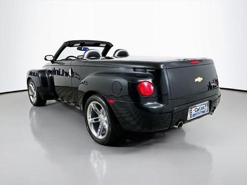 2004 Chevrolet SSR Base