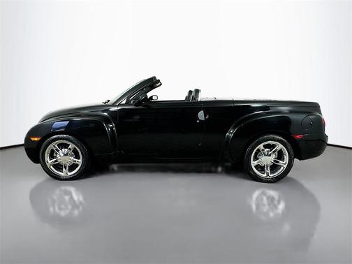 2004 Chevrolet SSR Base
