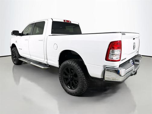2022 RAM 2500 Big Horn Crew Cab 4x4 6'4' Box