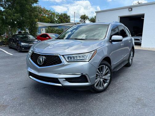 Lunar Silver Metallic 2017 Acura MDX 3.5L w/Technology Package