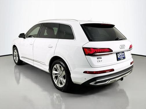 2020 Audi Q7 45 Premium Plus