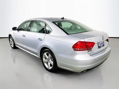 2015 Volkswagen Passat 1.8T Limited Edition