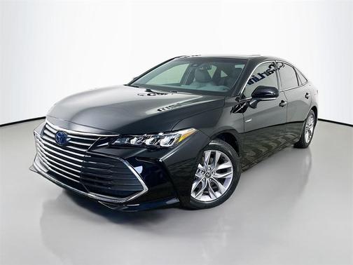 2021 Toyota Avalon Hybrid XLE Plus