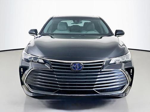 2021 Toyota Avalon Hybrid XLE Plus