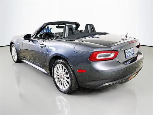 2017 FIAT 124 Spider Base