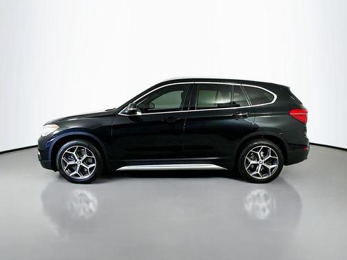 Black Sapphire Metallic 2019 BMW X1 xDrive28i