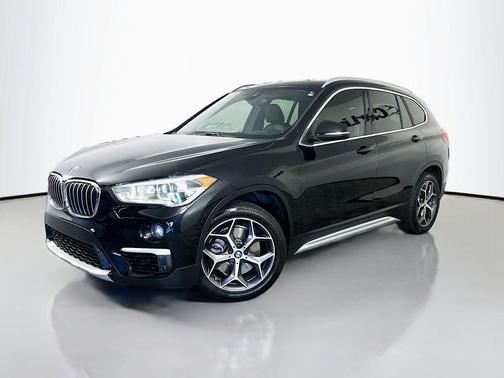 Black Sapphire Metallic 2019 BMW X1 xDrive28i