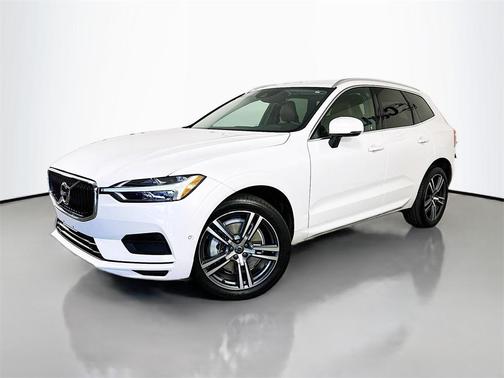 2018 Volvo XC60 T6 Momentum