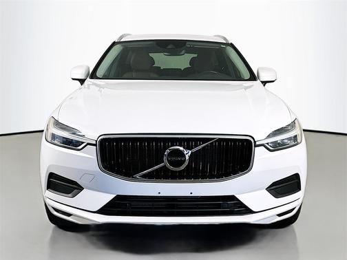 2018 Volvo XC60 T6 Momentum
