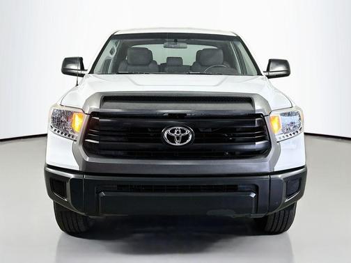 Super White 2016 Toyota Tundra SR