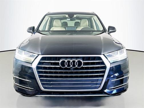 2019 Audi Q7 45 Premium Plus