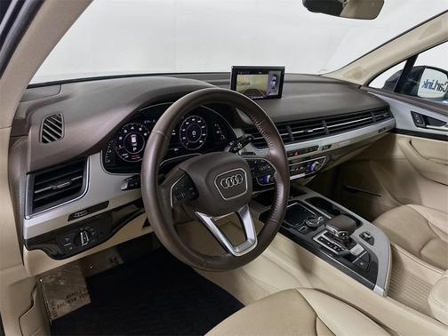 2019 Audi Q7 45 Premium Plus