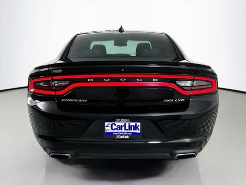 2015 Dodge Charger SXT