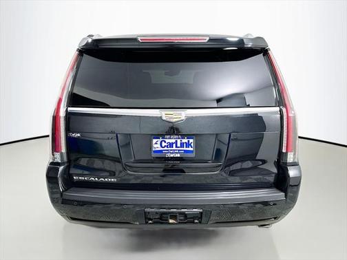 2016 Cadillac Escalade Luxury